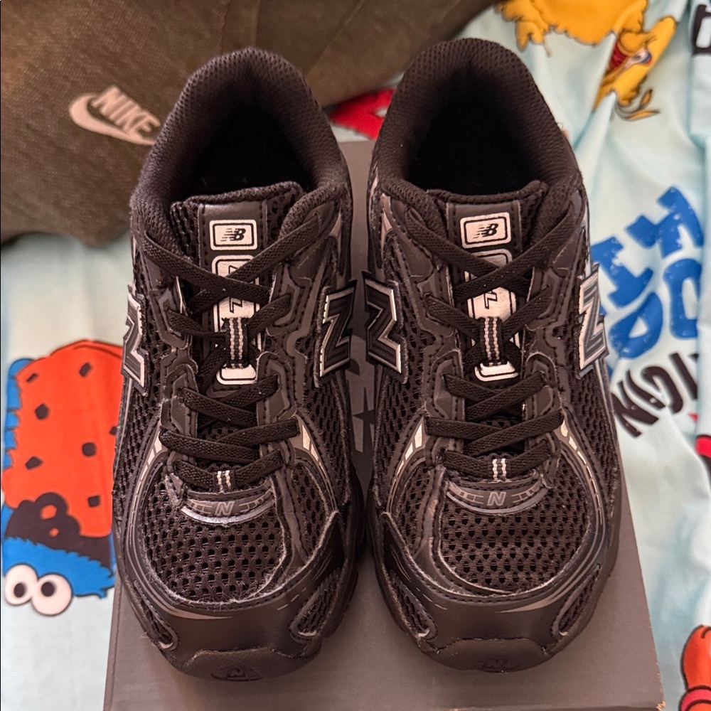 New Balance 740 Bungee Lace Sneakers